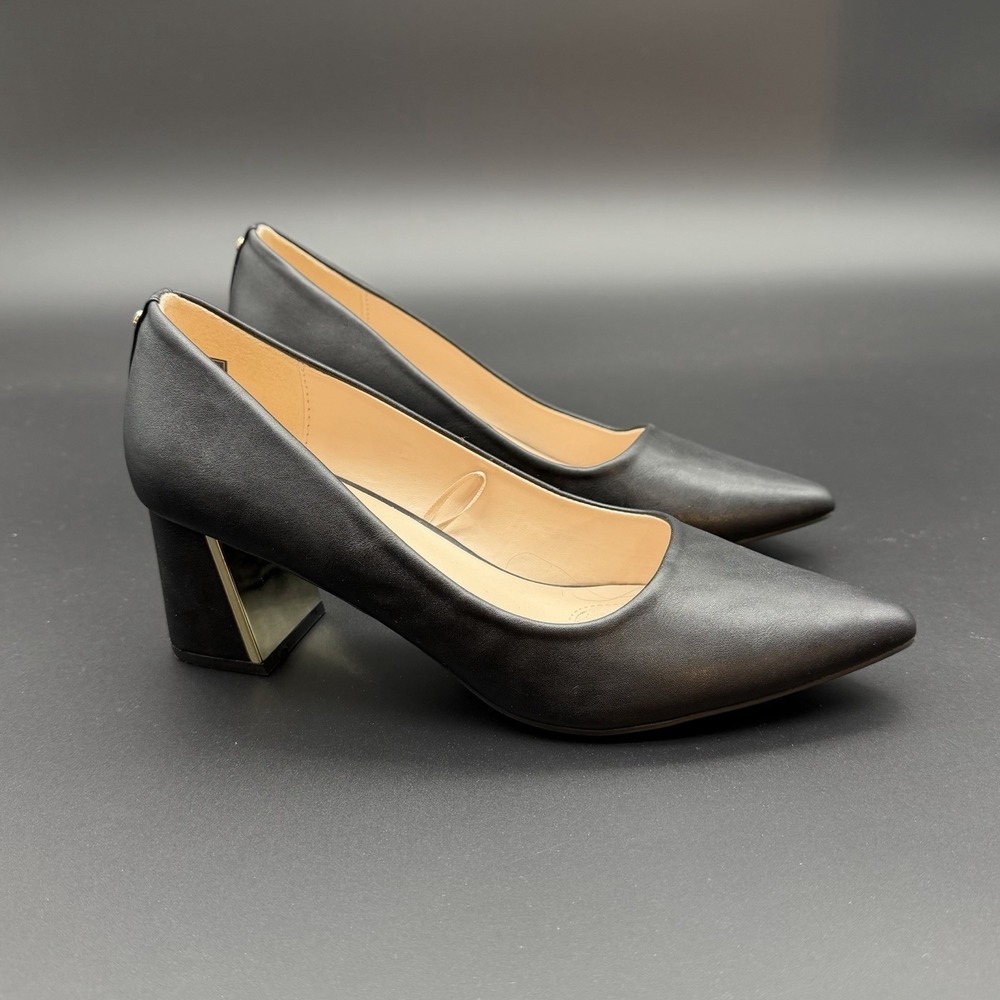 Jones New York Women's Chunky Block Heels Black‎ Gold Metal Heel Accent Size 8.5